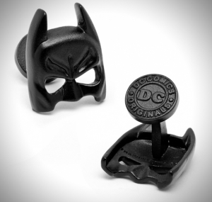 the-dark-knight-batman-cufflinks.jpg
