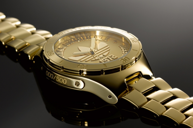 adidas-originals-40th-anniversary-trefoil-watch-1-620x413.jpg