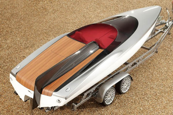 jaguar-xf-sportbrake-gets-concept-speedboat-photo-gallery-10.640.jpg