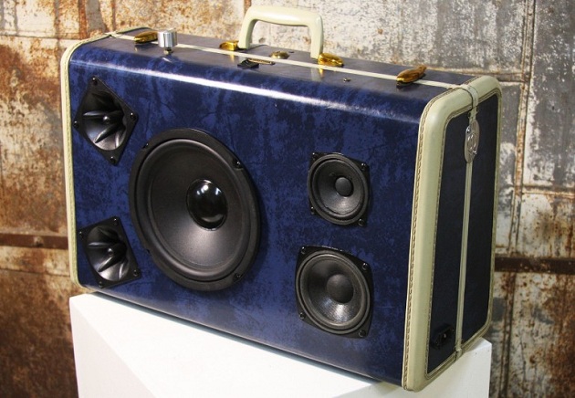 case-of-bass-vintage-suitcase-boombox-7.jpg