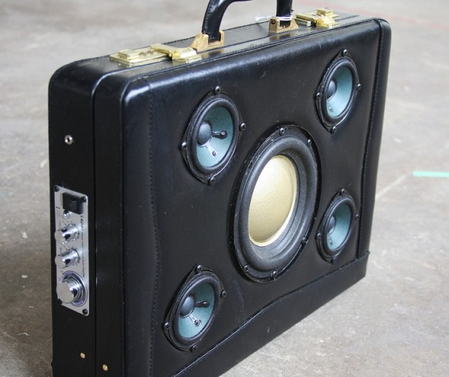 case-of-bass-vintage-suitcase-boombox-8.jpg