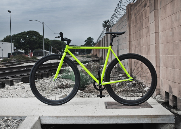kilo-glow-in-the-dark-bicycle-by-pure-fix-cycles-3.jpg